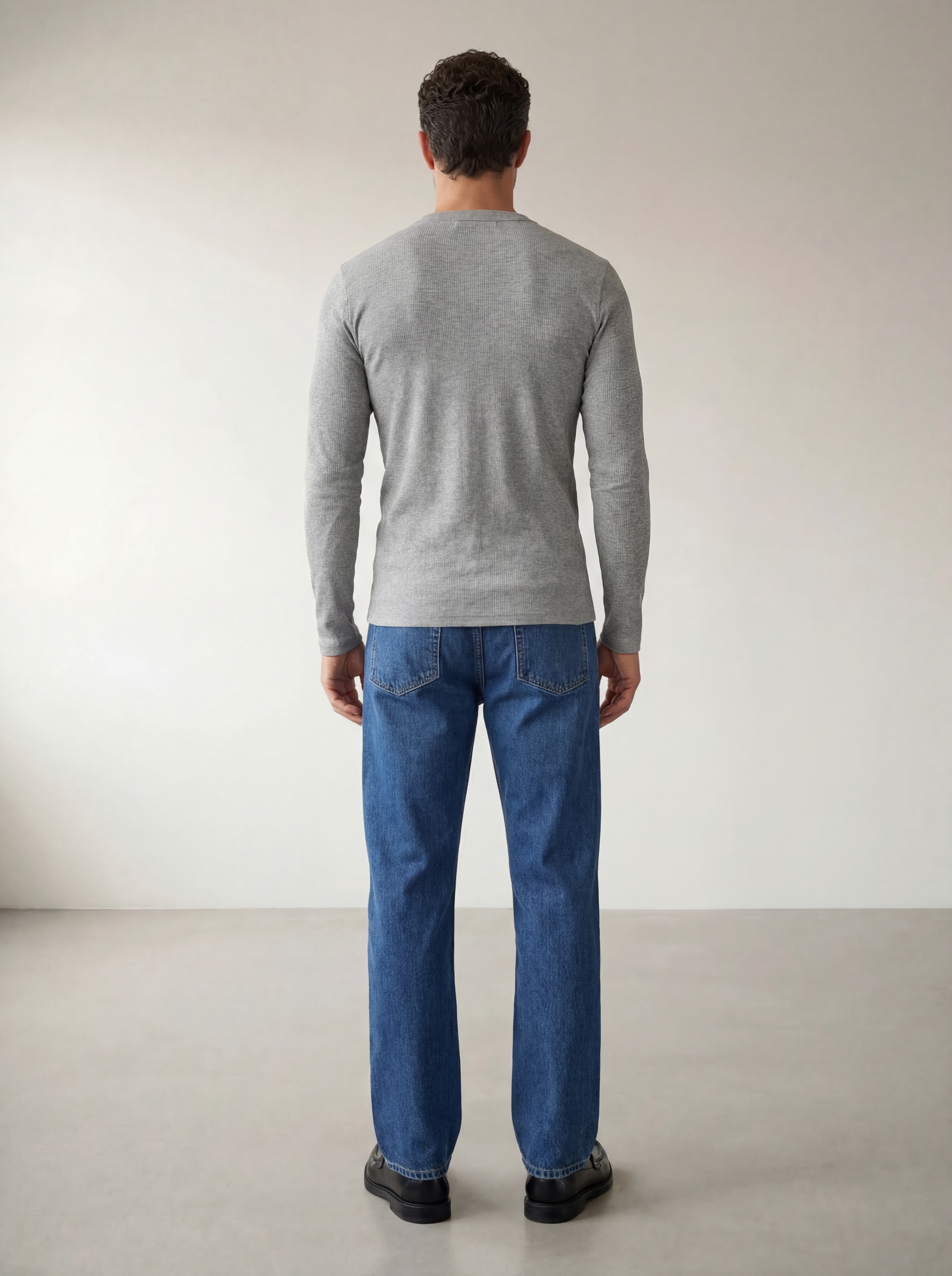 The Peter Muscle-Fit Henley Ribbed Shirt