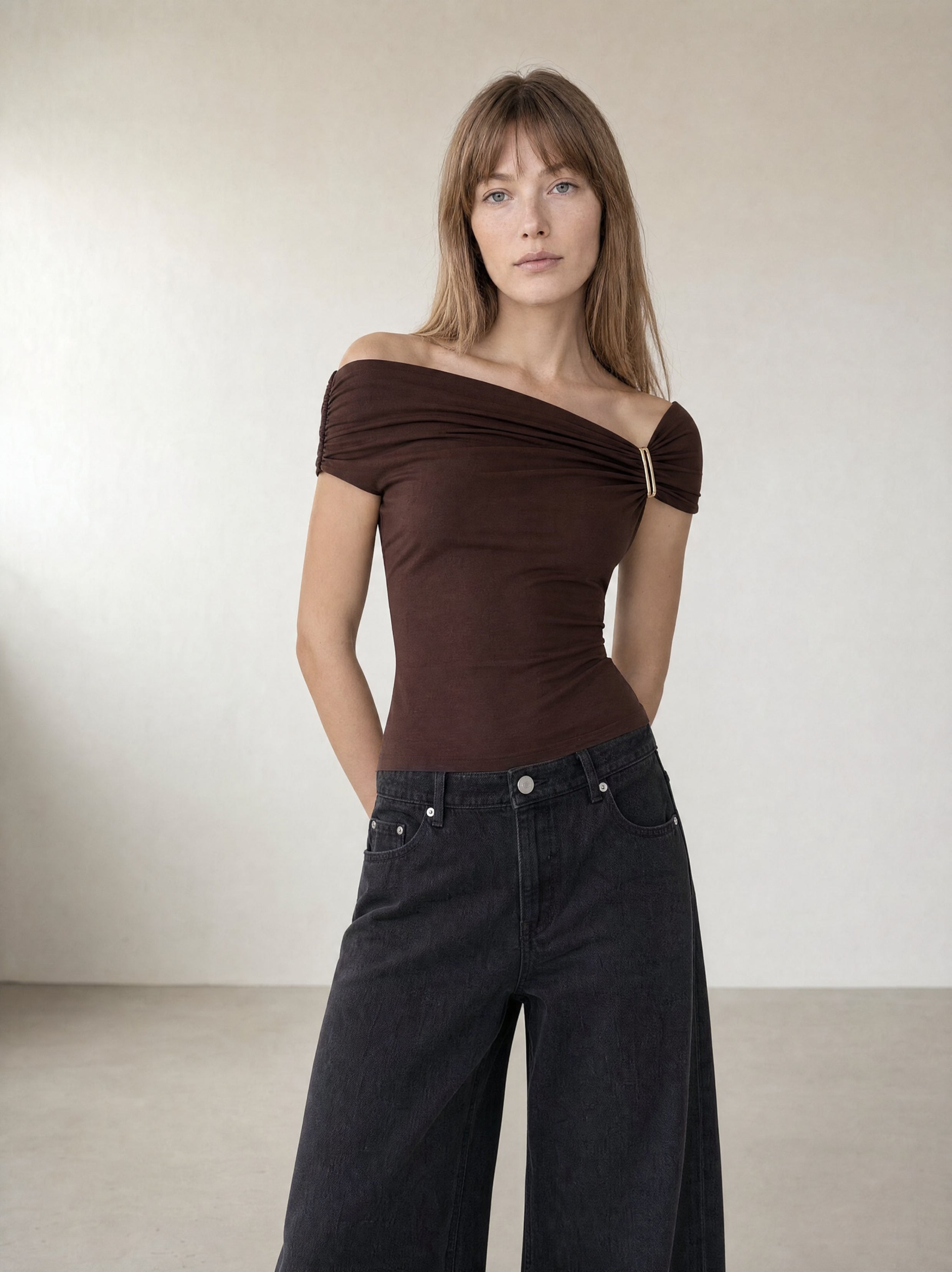 Julia Broche Top