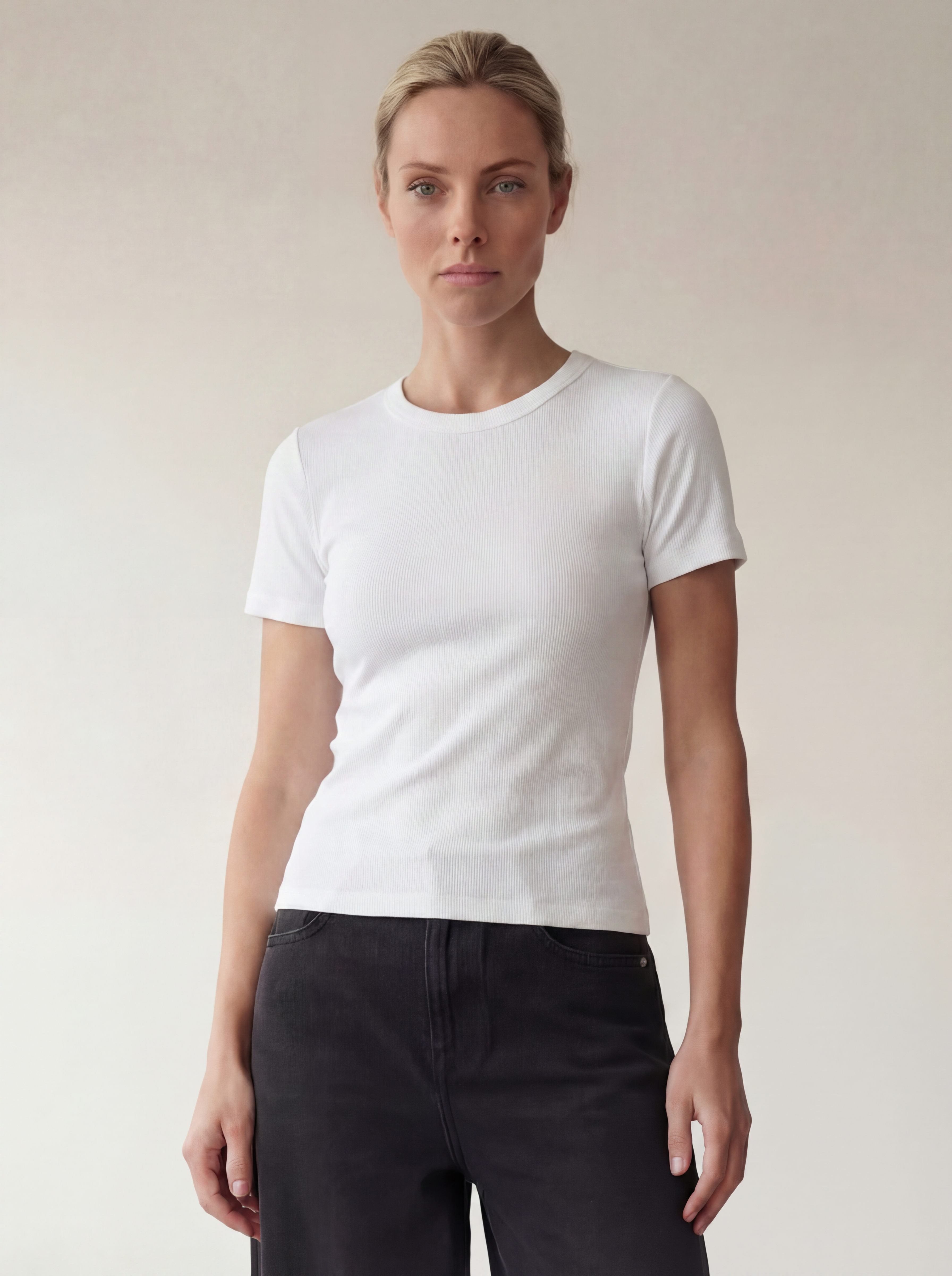 The Petra T-shirt - White