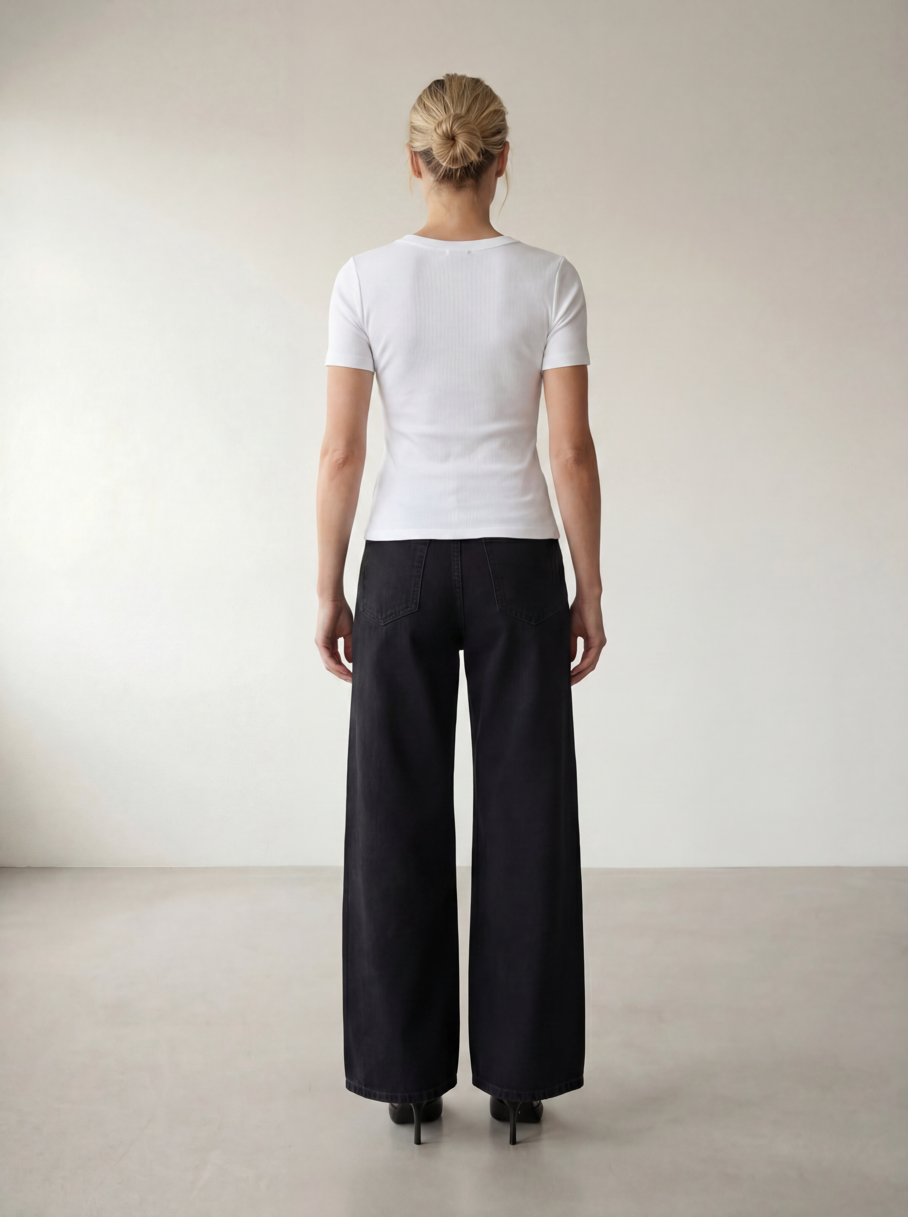 The Petra T-shirt - White